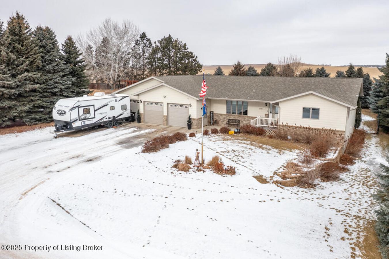 Dickinson, North Dakota, 58601, United States, 4 Bedrooms Bedrooms, ,4 BathroomsBathrooms,Residential,For Sale,1731112