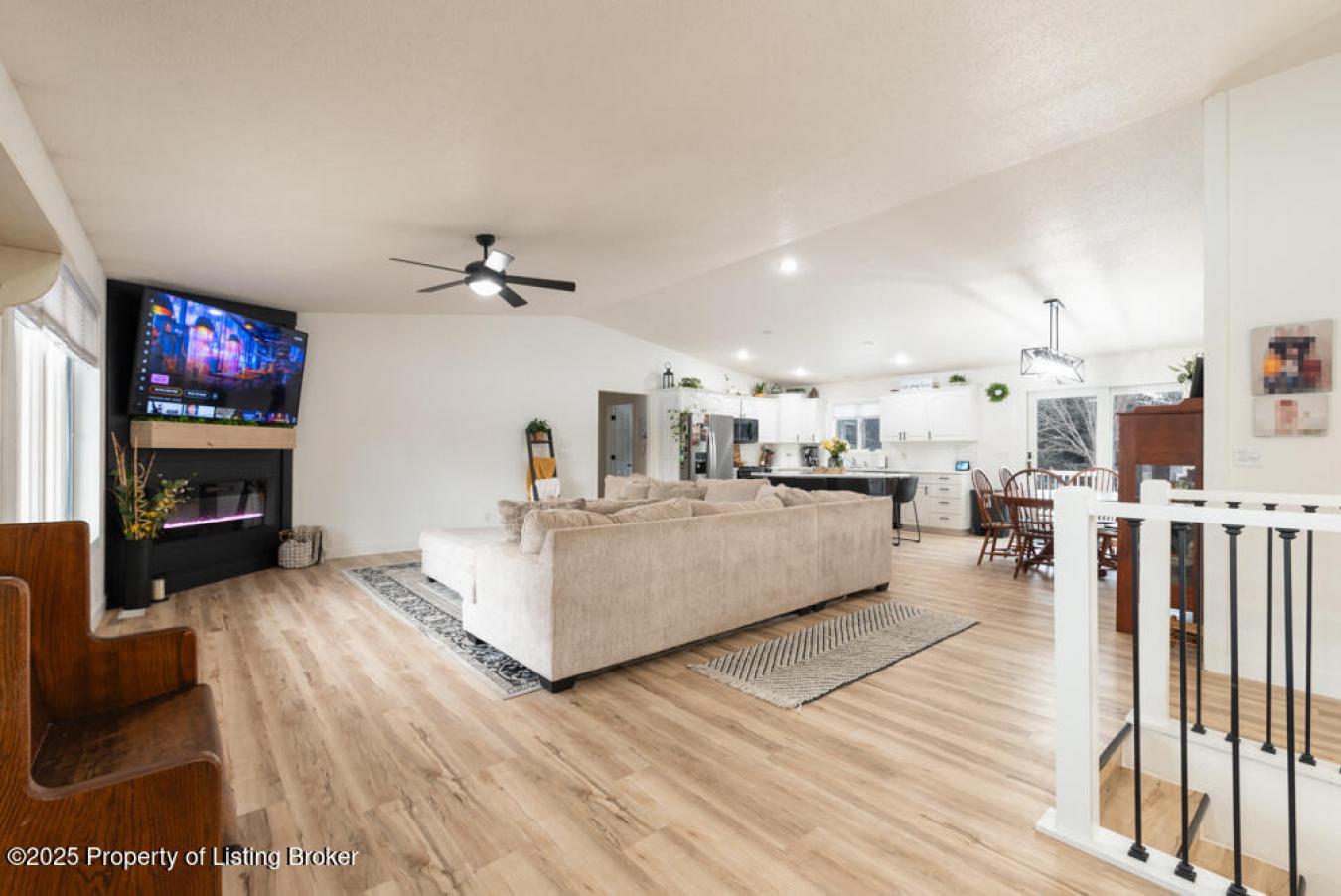 Dickinson, North Dakota, 58601, United States, 4 Bedrooms Bedrooms, ,4 BathroomsBathrooms,Residential,For Sale,1731112