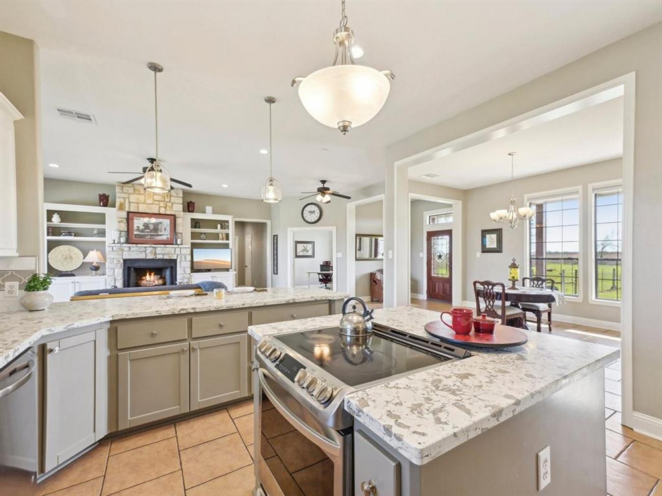 Alvin, Texas, 77511, United States, 3 Bedrooms Bedrooms, ,2 BathroomsBathrooms,Residential,For Sale,1734294
