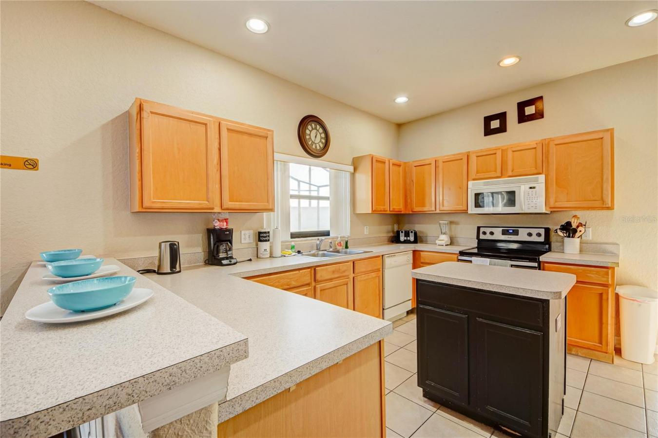 CLERMONT, Florida, 34714, United States, 5 Bedrooms Bedrooms, ,3 BathroomsBathrooms,Residential,For Sale,1731097