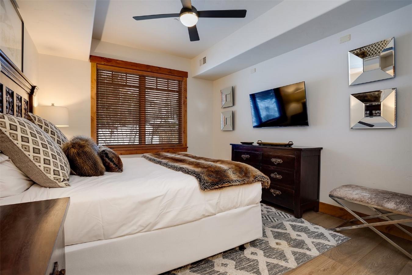 Steamboat Springs, Colorado, 80487, United States, 4 Bedrooms Bedrooms, ,4 BathroomsBathrooms,Residential,For Sale,1732317