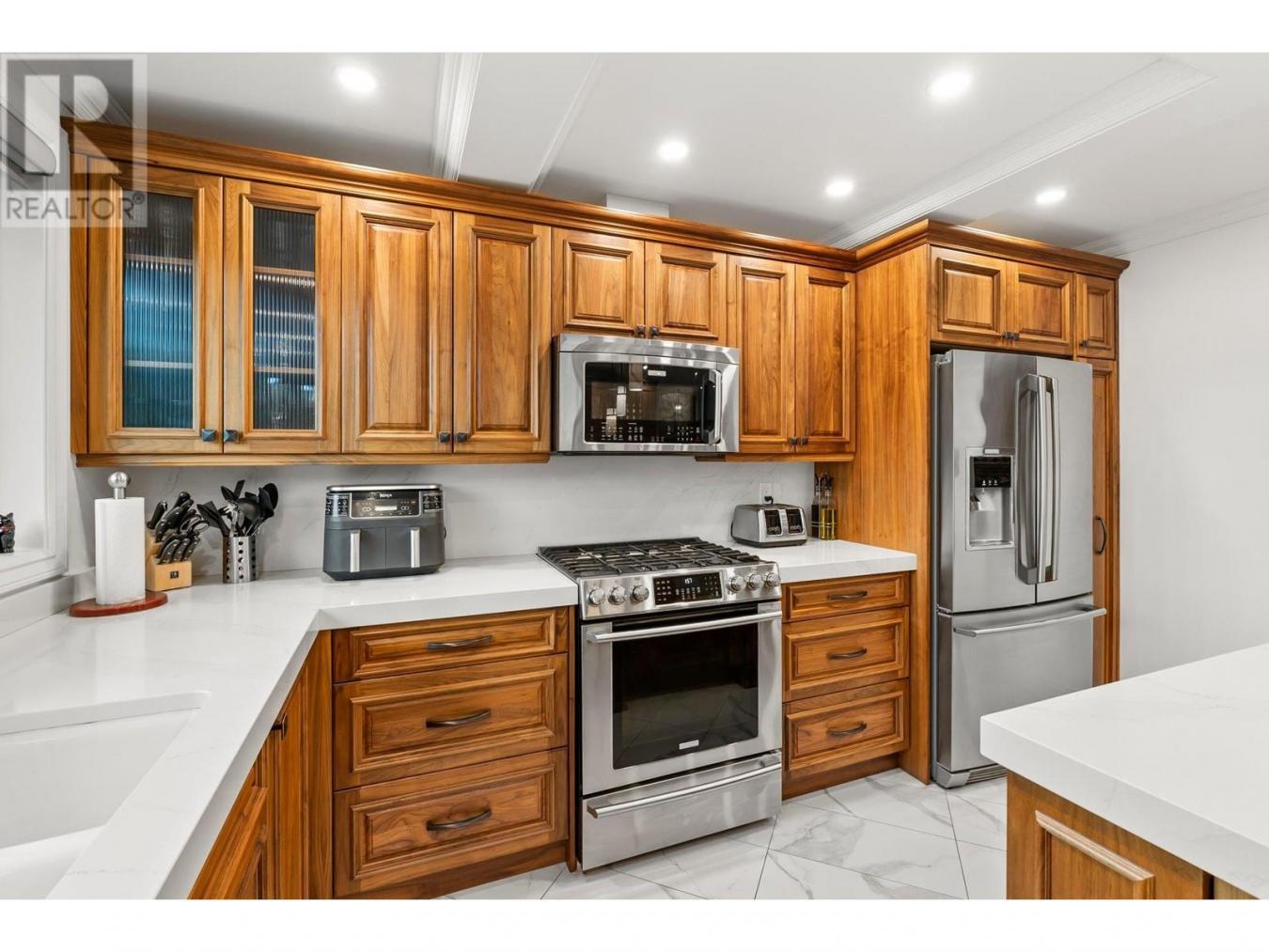 Penticton, BC, V2A3V2, Canada, 2 Bedrooms Bedrooms, ,3 BathroomsBathrooms,Residential,For Sale,1732311