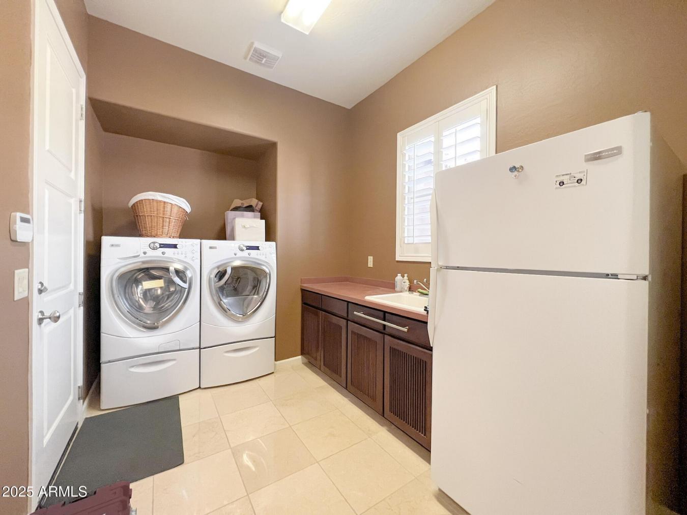 Phoenix, Arizona, 85050, United States, 4 Bedrooms Bedrooms, ,3 BathroomsBathrooms,Residential,For Sale,1745541