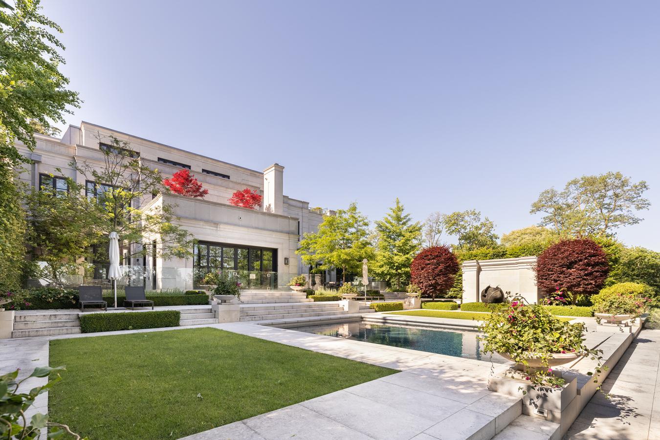 Toronto, ON, M5R 2W1, Canada, 6 Bedrooms Bedrooms, ,9 BathroomsBathrooms,Residential,For Sale,1734287