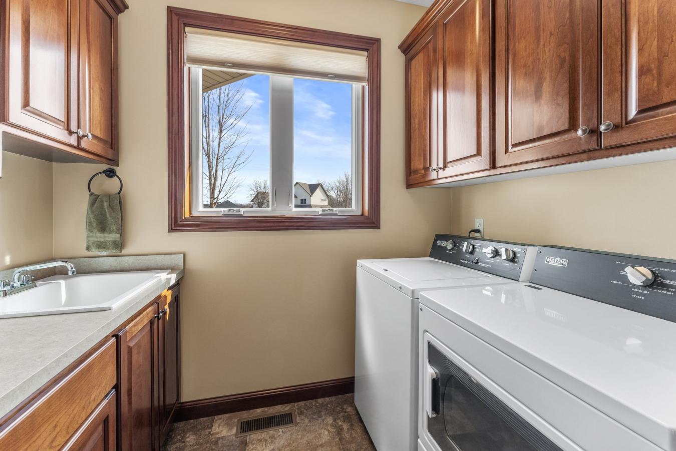 Otsego, Minnesota, 55362, United States, 5 Bedrooms Bedrooms, ,3 BathroomsBathrooms,Residential,For Sale,1732303