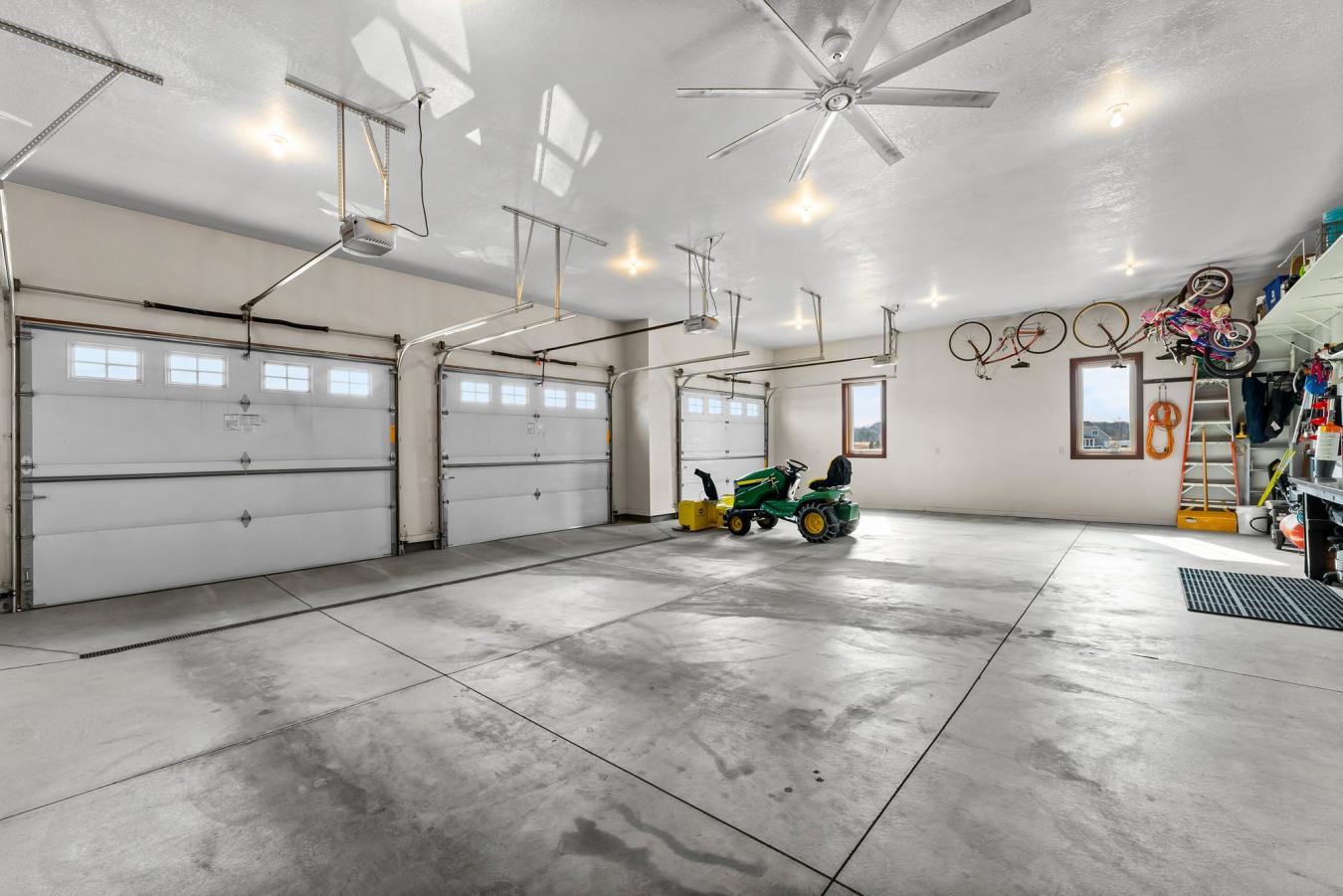 Otsego, Minnesota, 55362, United States, 5 Bedrooms Bedrooms, ,3 BathroomsBathrooms,Residential,For Sale,1732303