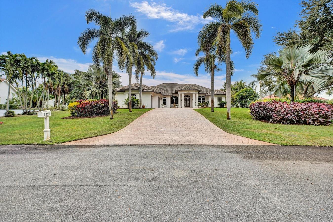 Delray Beach, Florida, 33446, United States, 5 Bedrooms Bedrooms, ,4 BathroomsBathrooms,Residential,For Sale,1732299