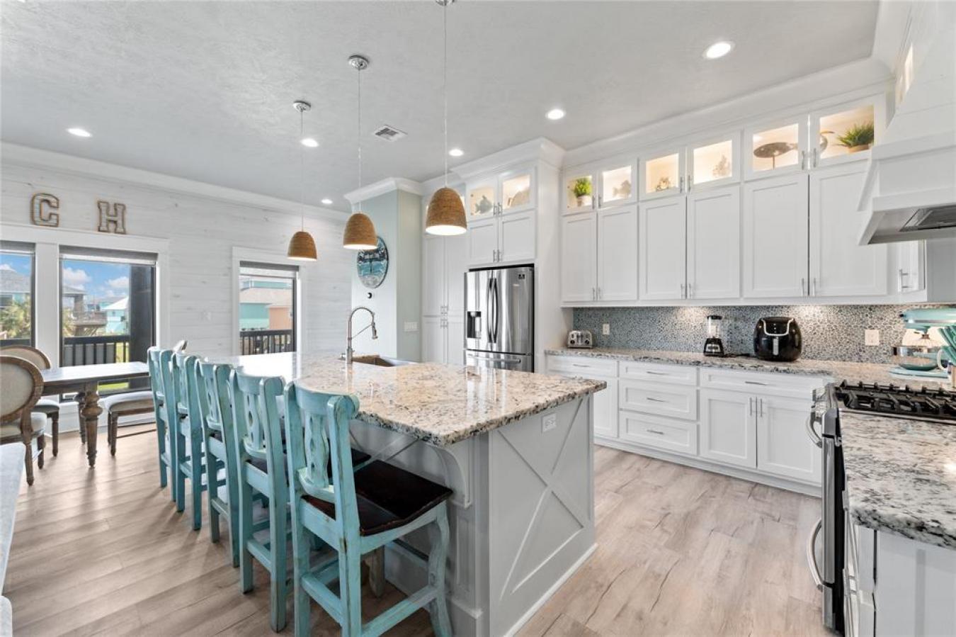 Crystal Beach, Texas, 77650, United States, 5 Bedrooms Bedrooms, ,5 BathroomsBathrooms,Residential,For Sale,1732295