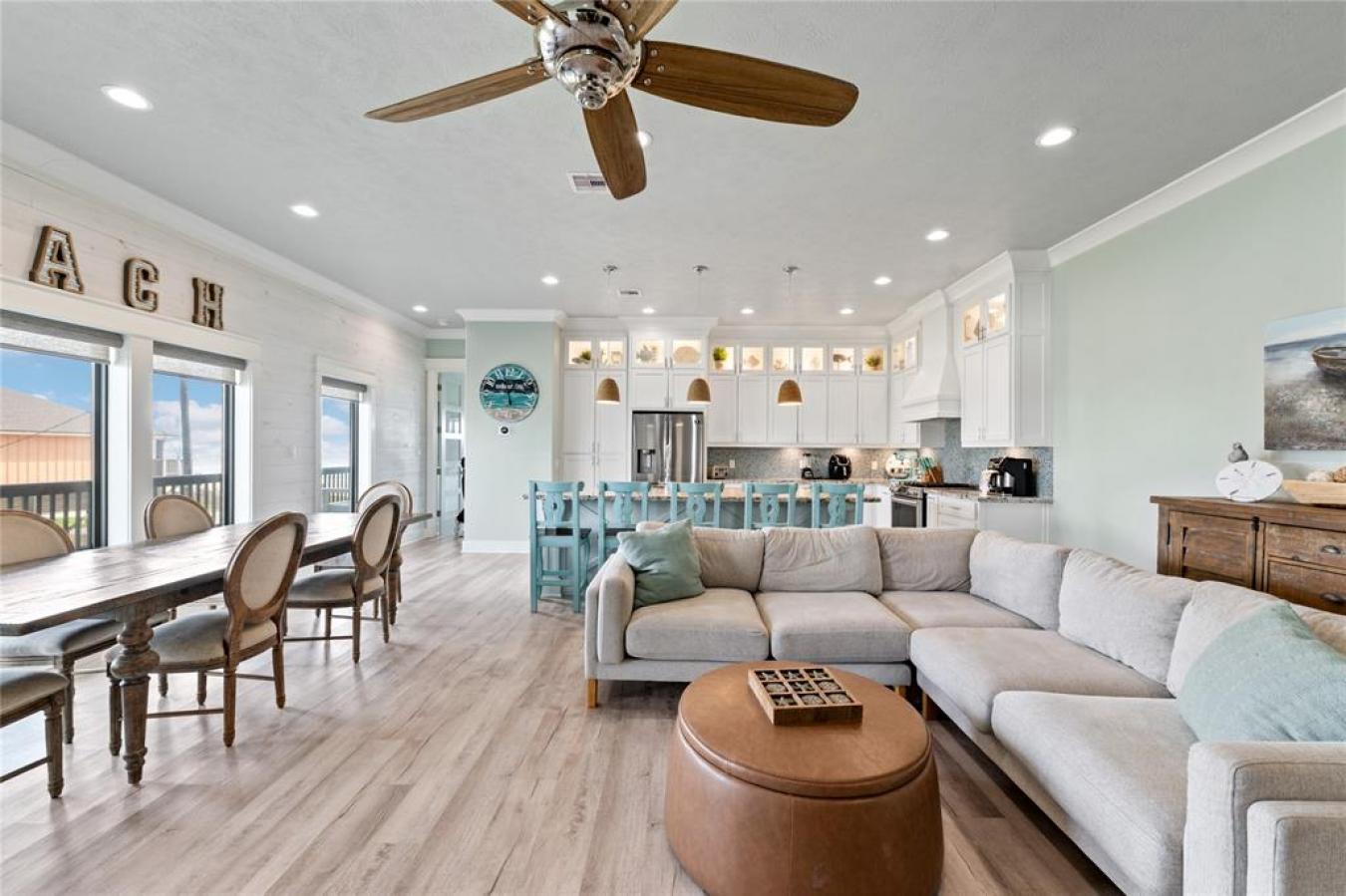 Crystal Beach, Texas, 77650, United States, 5 Bedrooms Bedrooms, ,5 BathroomsBathrooms,Residential,For Sale,1732295