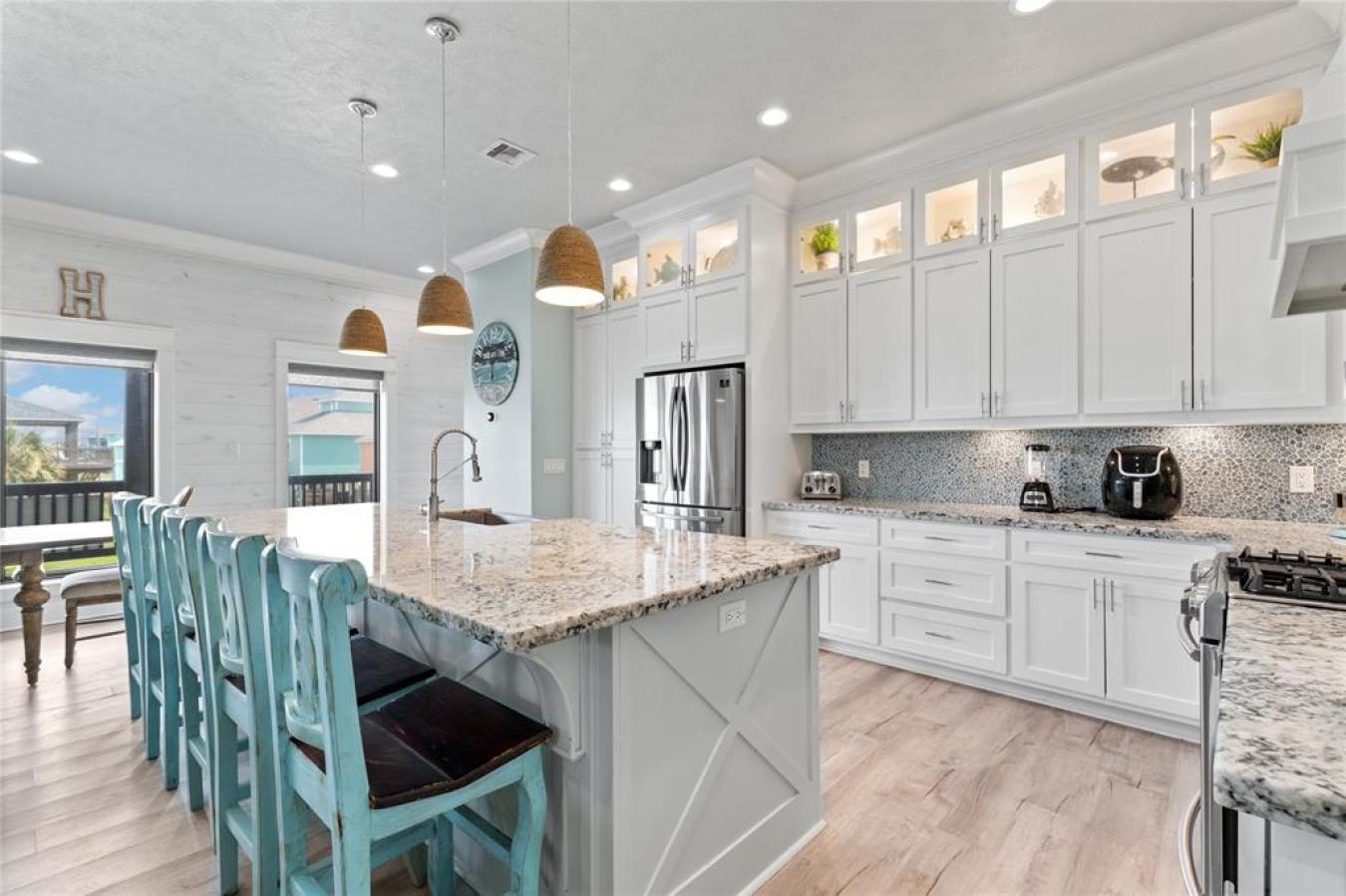 Crystal Beach, Texas, 77650, United States, 5 Bedrooms Bedrooms, ,5 BathroomsBathrooms,Residential,For Sale,1732295