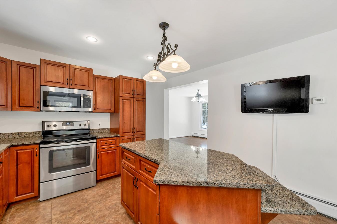 Gilford, New Hampshire, 03249, United States, 3 Bedrooms Bedrooms, ,3 BathroomsBathrooms,Residential,For Sale,1733800