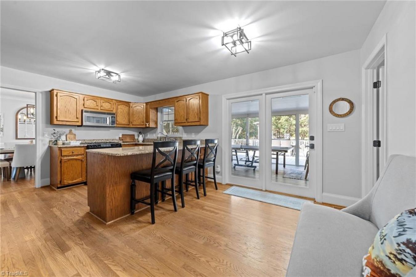 Greensboro, North Carolina, 27408, United States, 4 Bedrooms Bedrooms, ,2 BathroomsBathrooms,Residential,For Sale,1734284