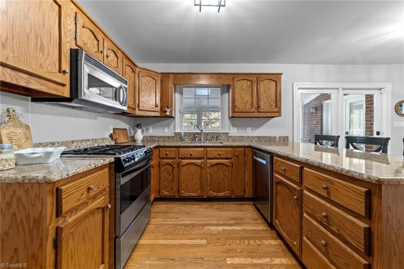 Greensboro, North Carolina, 27408, United States, 4 Bedrooms Bedrooms, ,2 BathroomsBathrooms,Residential,For Sale,1734284