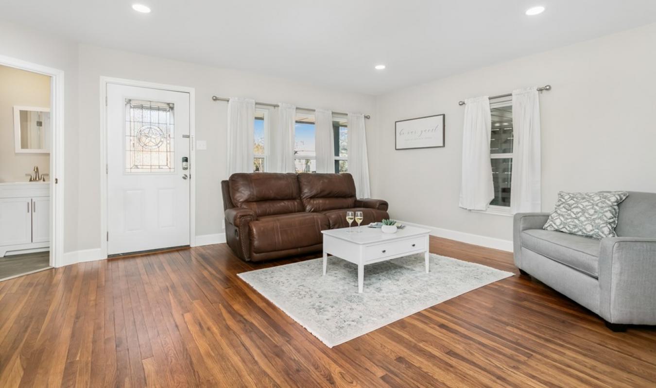 Fredericksburg, Texas, 78624, United States, 2 Bedrooms Bedrooms, ,1 BathroomBathrooms,Residential,For Sale,1734278