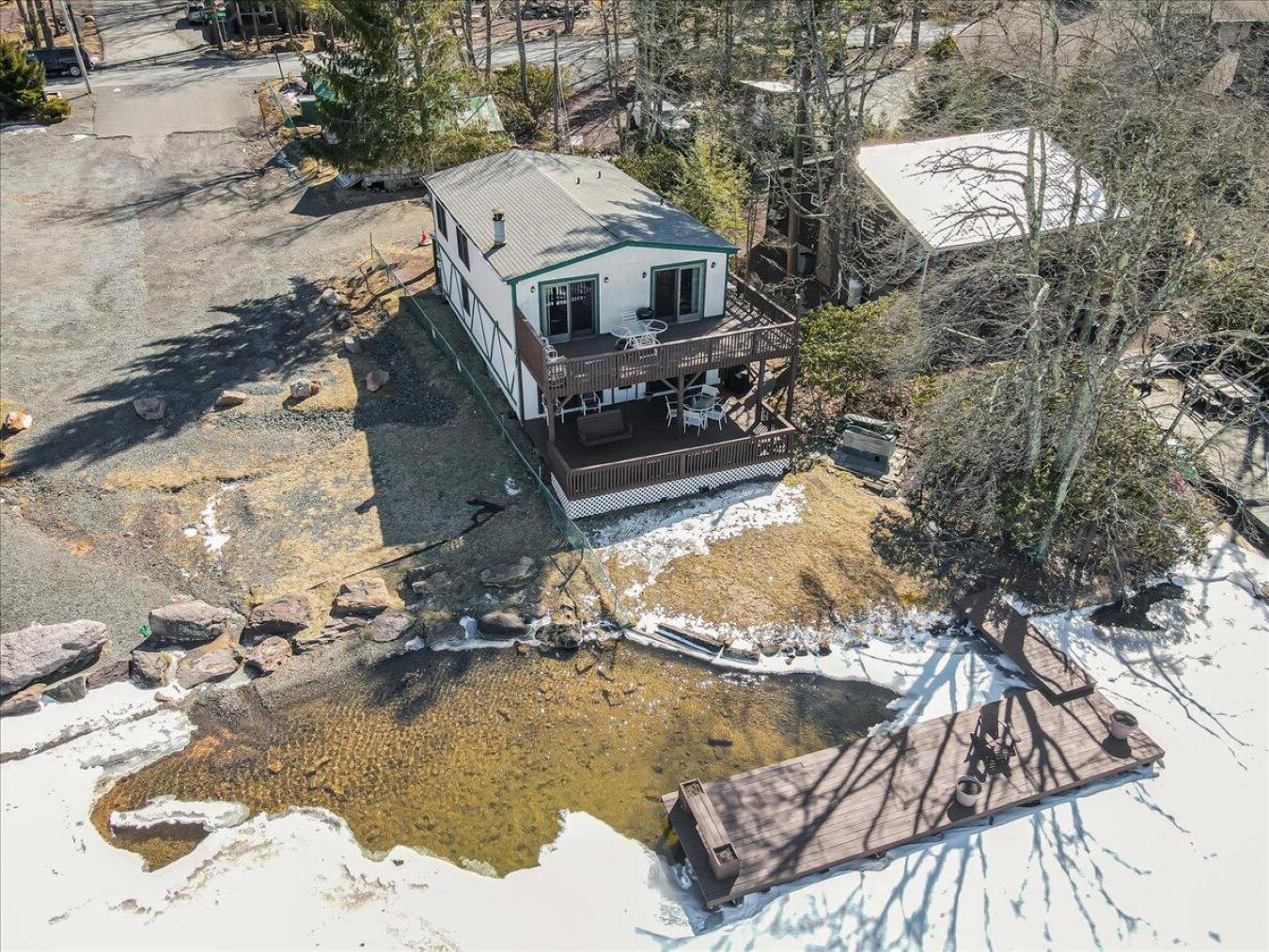 Lake Harmony, Pennsylvania, 18624, United States, 6 Bedrooms Bedrooms, ,3 BathroomsBathrooms,Residential,For Sale,1734274