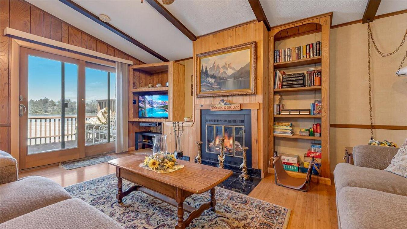 Lake Harmony, Pennsylvania, 18624, United States, 6 Bedrooms Bedrooms, ,3 BathroomsBathrooms,Residential,For Sale,1734274