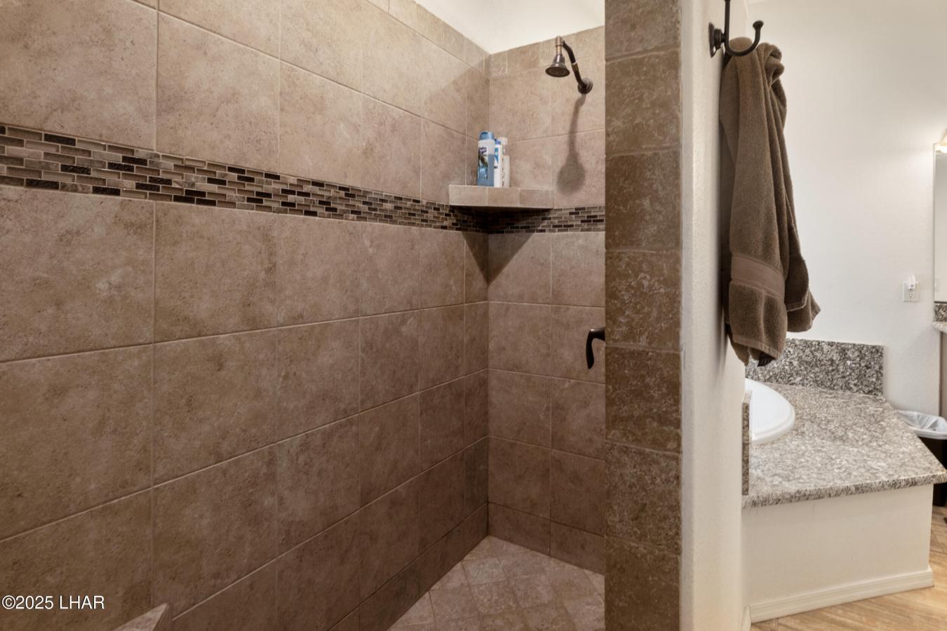 Lake Havasu City, Arizona, 86404, United States, 4 Bedrooms Bedrooms, ,3 BathroomsBathrooms,Residential,For Sale,1941573