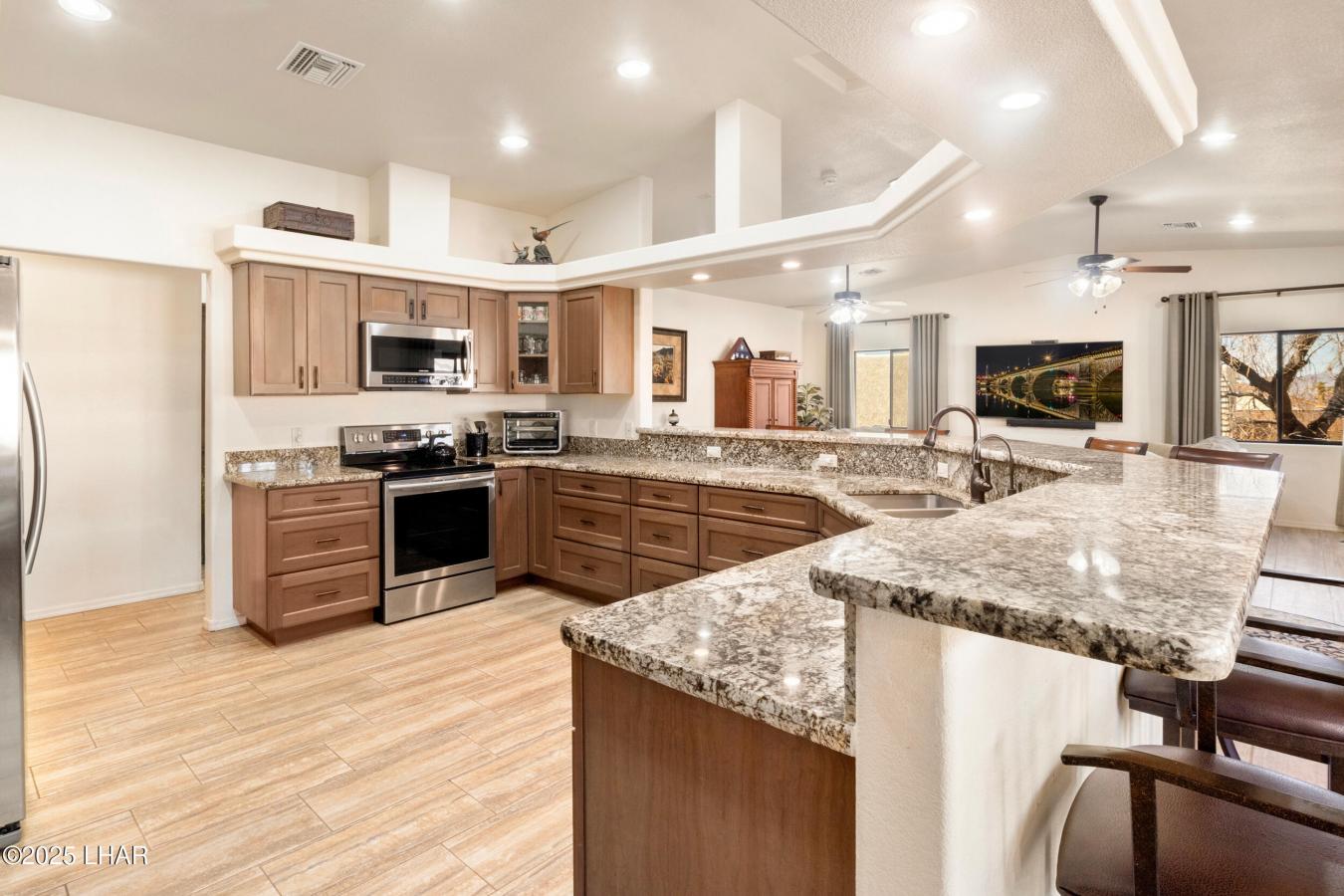Lake Havasu City, Arizona, 86404, United States, 4 Bedrooms Bedrooms, ,3 BathroomsBathrooms,Residential,For Sale,1941573