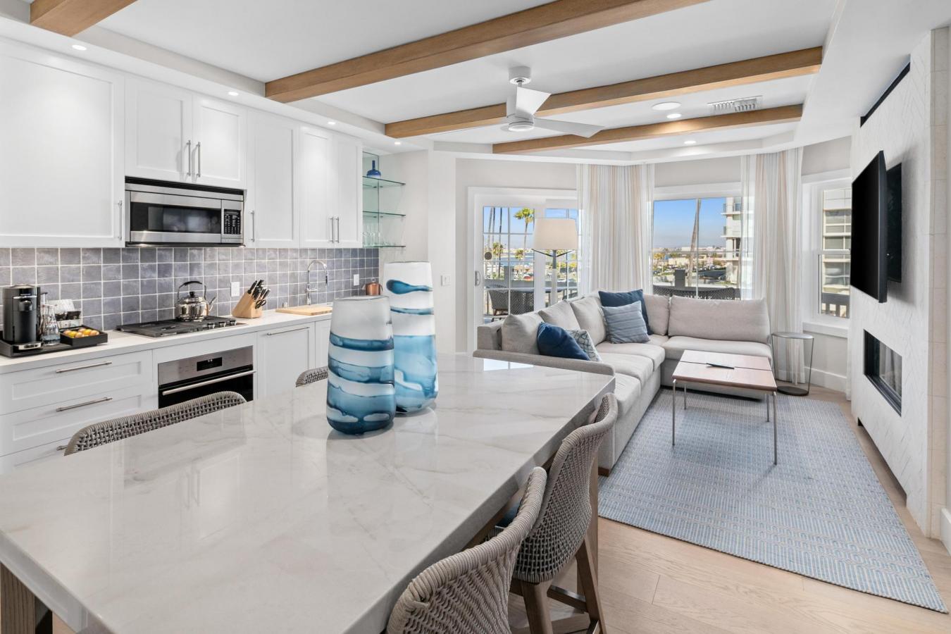 Coronado, California, 92118, United States, 2 Bedrooms Bedrooms, ,2 BathroomsBathrooms,Residential,For Sale,1734266