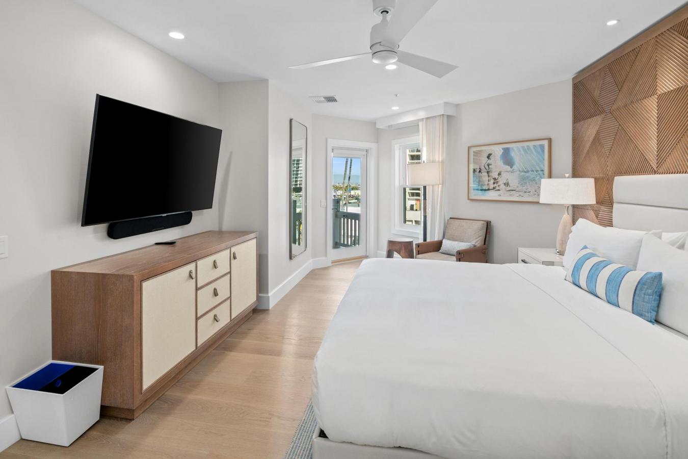 Coronado, California, 92118, United States, 2 Bedrooms Bedrooms, ,2 BathroomsBathrooms,Residential,For Sale,1734266