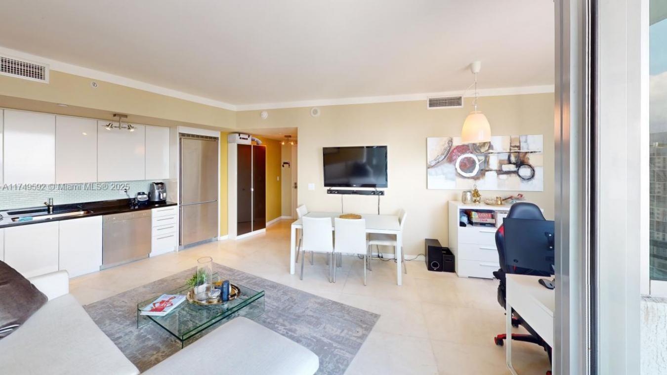 Miami, Florida, 33130, United States, 2 Bedrooms Bedrooms, ,2 BathroomsBathrooms,Residential,For Sale,1734264