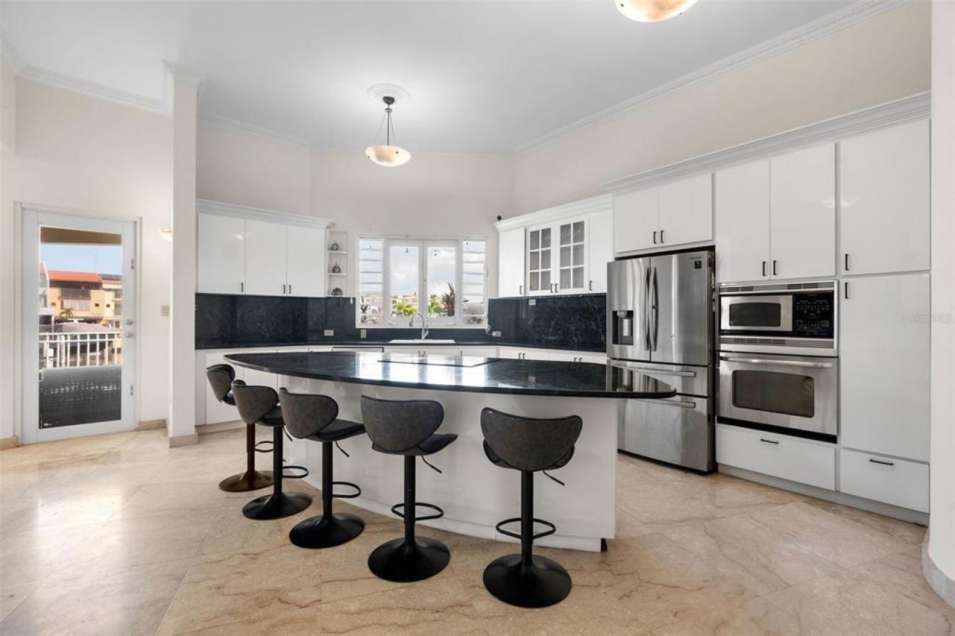 Humacao, 00791, Puerto Rico, 4 Bedrooms Bedrooms, ,5 BathroomsBathrooms,Residential,For Sale,1734261