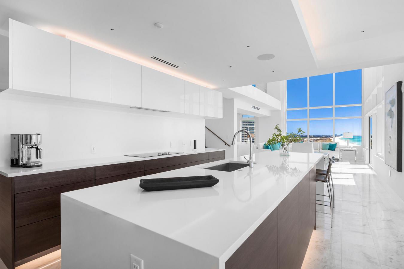 Destin, Florida, 32541, United States, 4 Bedrooms Bedrooms, ,4 BathroomsBathrooms,Residential,For Sale,1941572