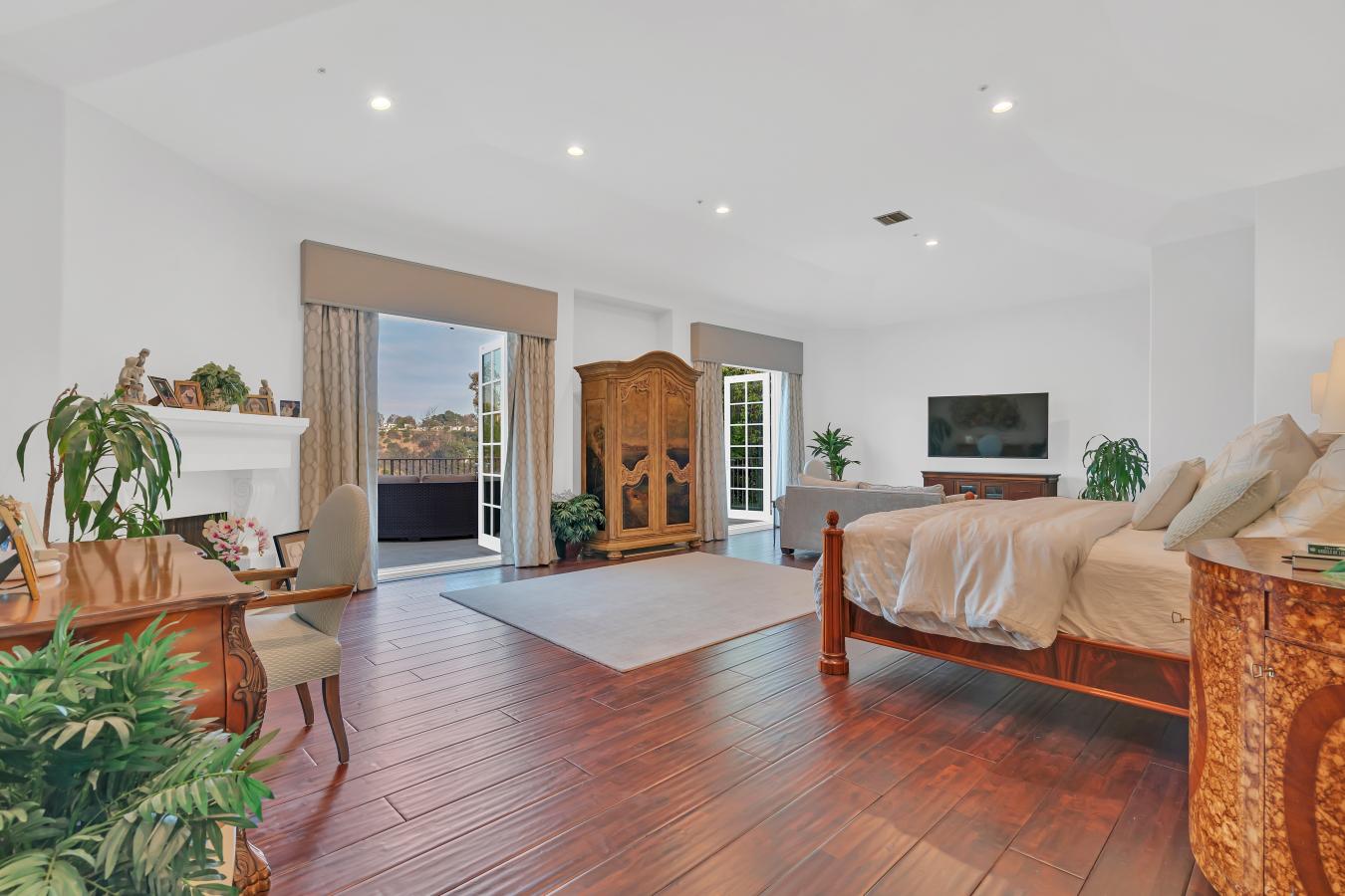 Bel Air Crest, California, 90077, United States, 5 Bedrooms Bedrooms, ,8 BathroomsBathrooms,Residential,For Sale,1734253