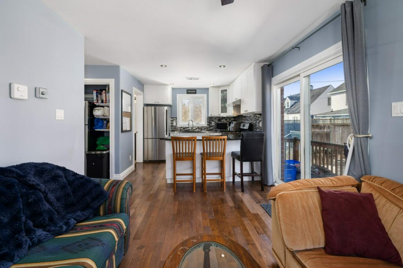 Kingston, ON, K7L0B5, Canada, 8 Bedrooms Bedrooms, ,4 BathroomsBathrooms,Residential,For Sale,1905293