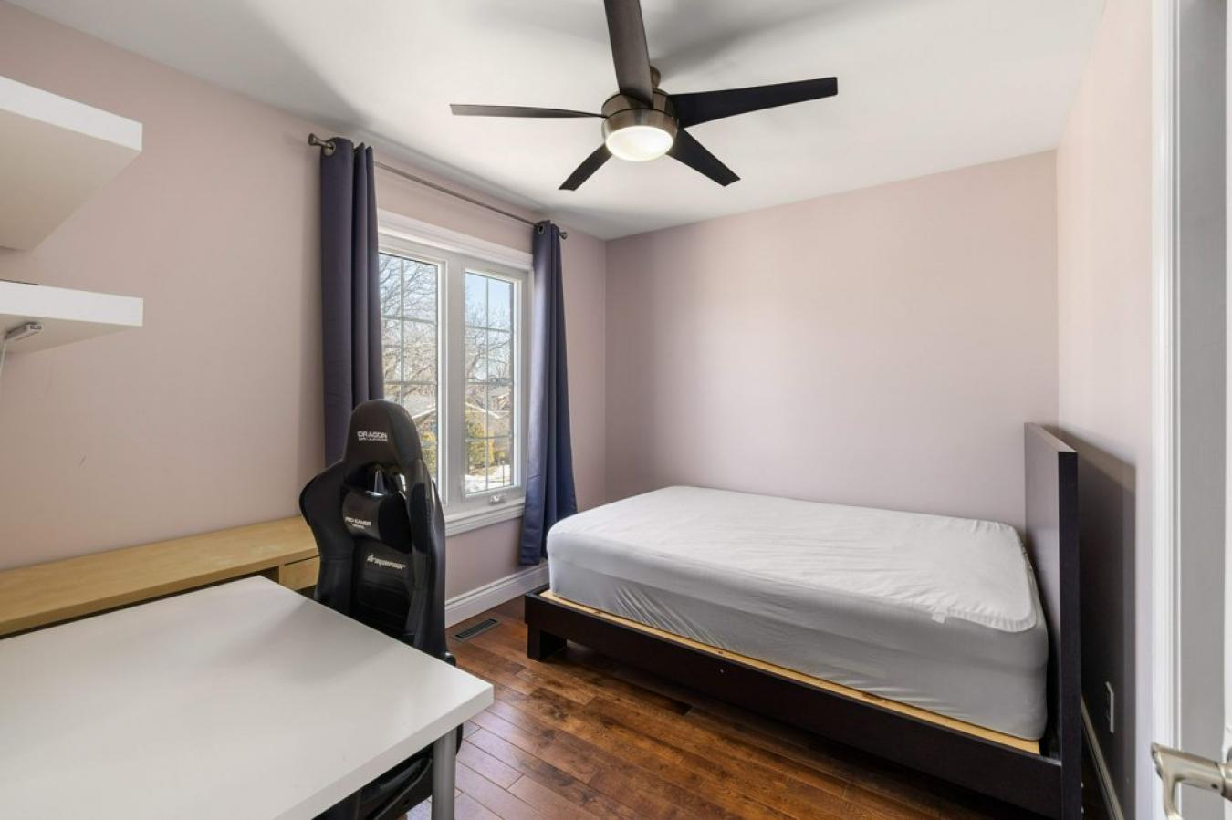 Kingston, ON, K7L0B5, Canada, 8 Bedrooms Bedrooms, ,4 BathroomsBathrooms,Residential,For Sale,1905293