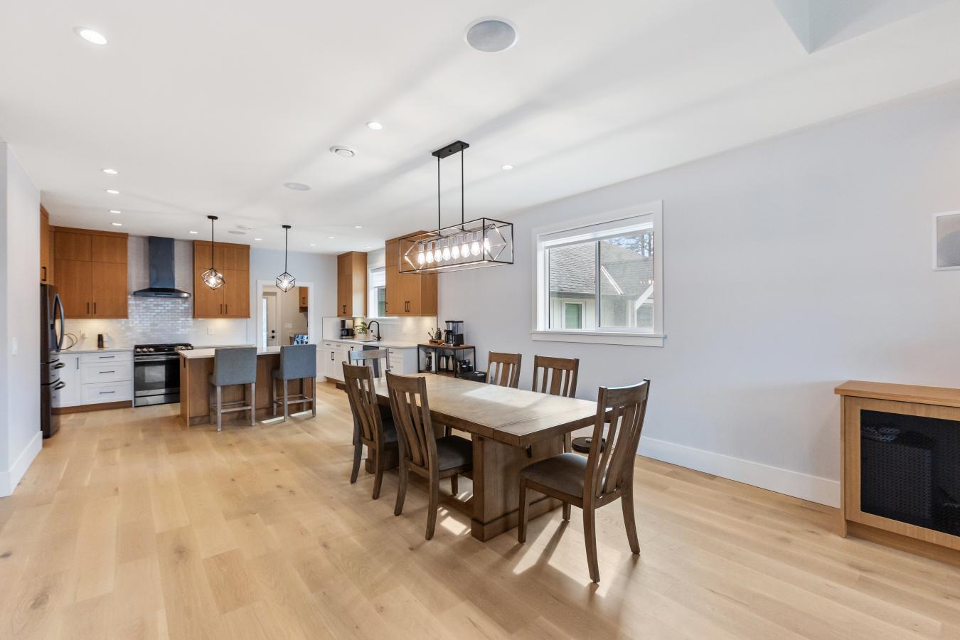 Langford, BC, V9C 0K5, Canada, 5 Bedrooms Bedrooms, ,4 BathroomsBathrooms,Residential,For Sale,1747184