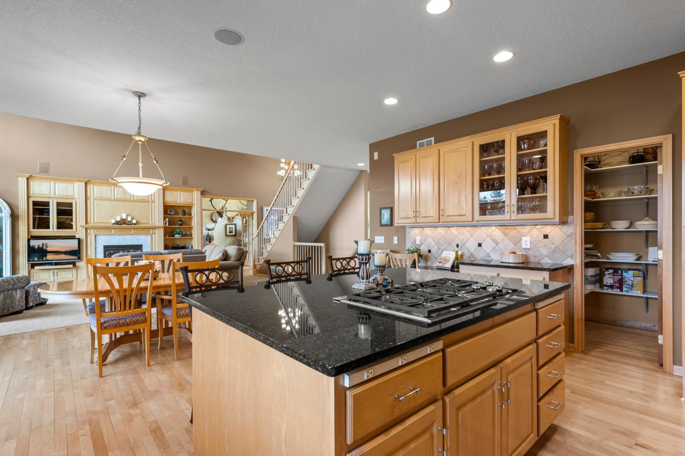 Dellwood, Minnesota, 55110, United States, 5 Bedrooms Bedrooms, ,4 BathroomsBathrooms,Residential,For Sale,1738400