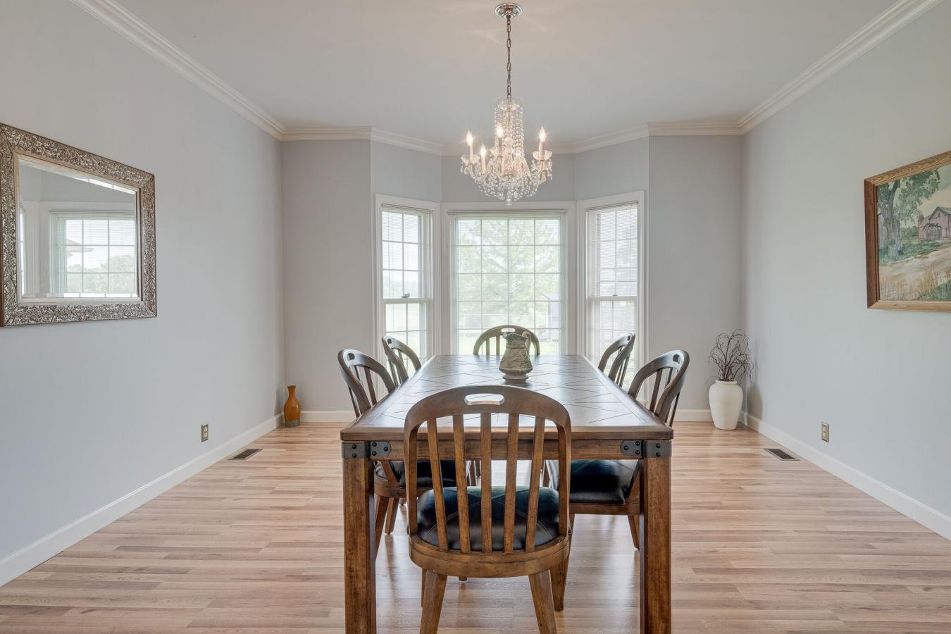 Springfield, Tennessee, 37172, United States, 5 Bedrooms Bedrooms, ,3 BathroomsBathrooms,Residential,For Sale,1747179