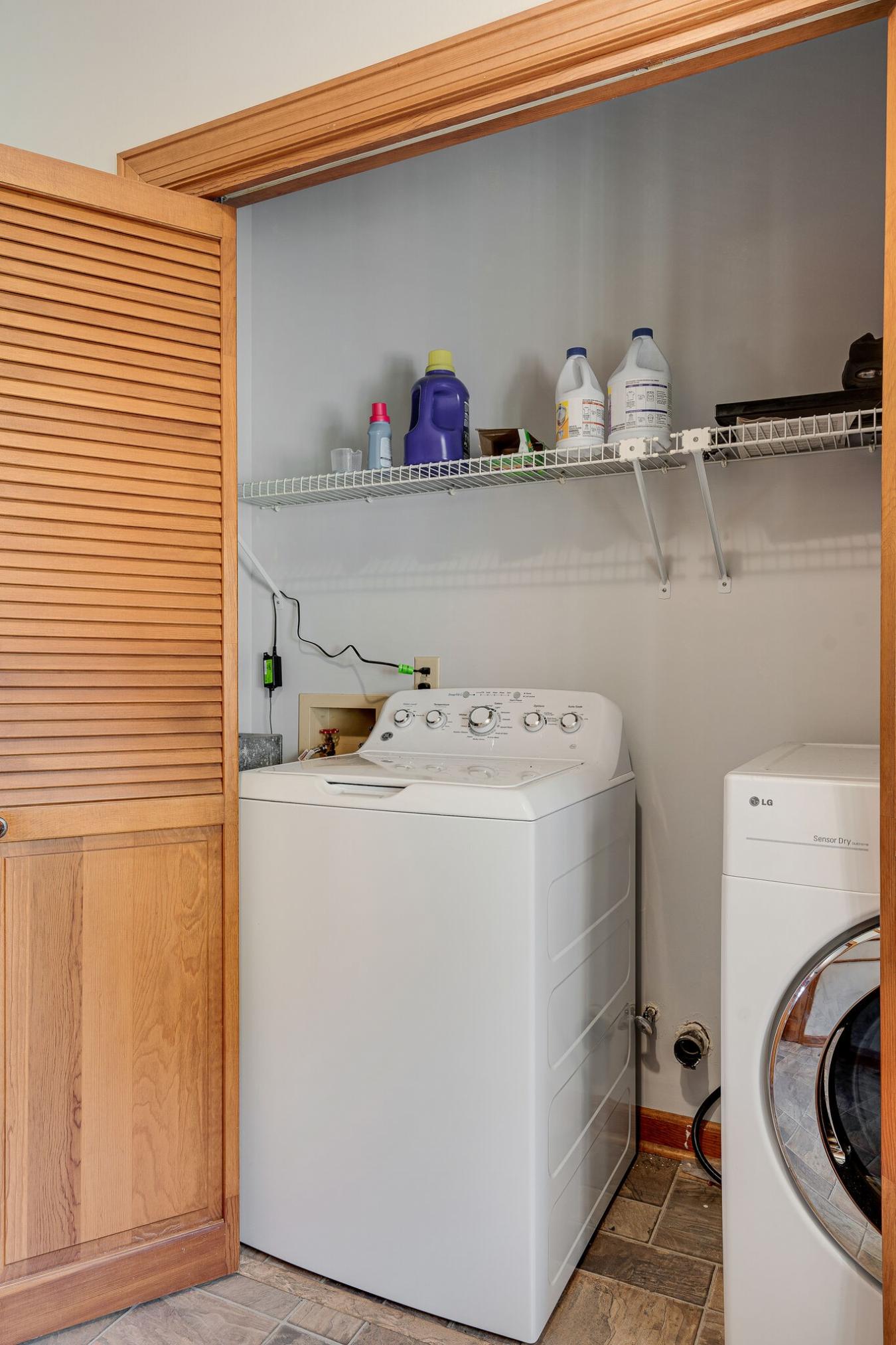 Springfield, Tennessee, 37172, United States, 5 Bedrooms Bedrooms, ,3 BathroomsBathrooms,Residential,For Sale,1747179