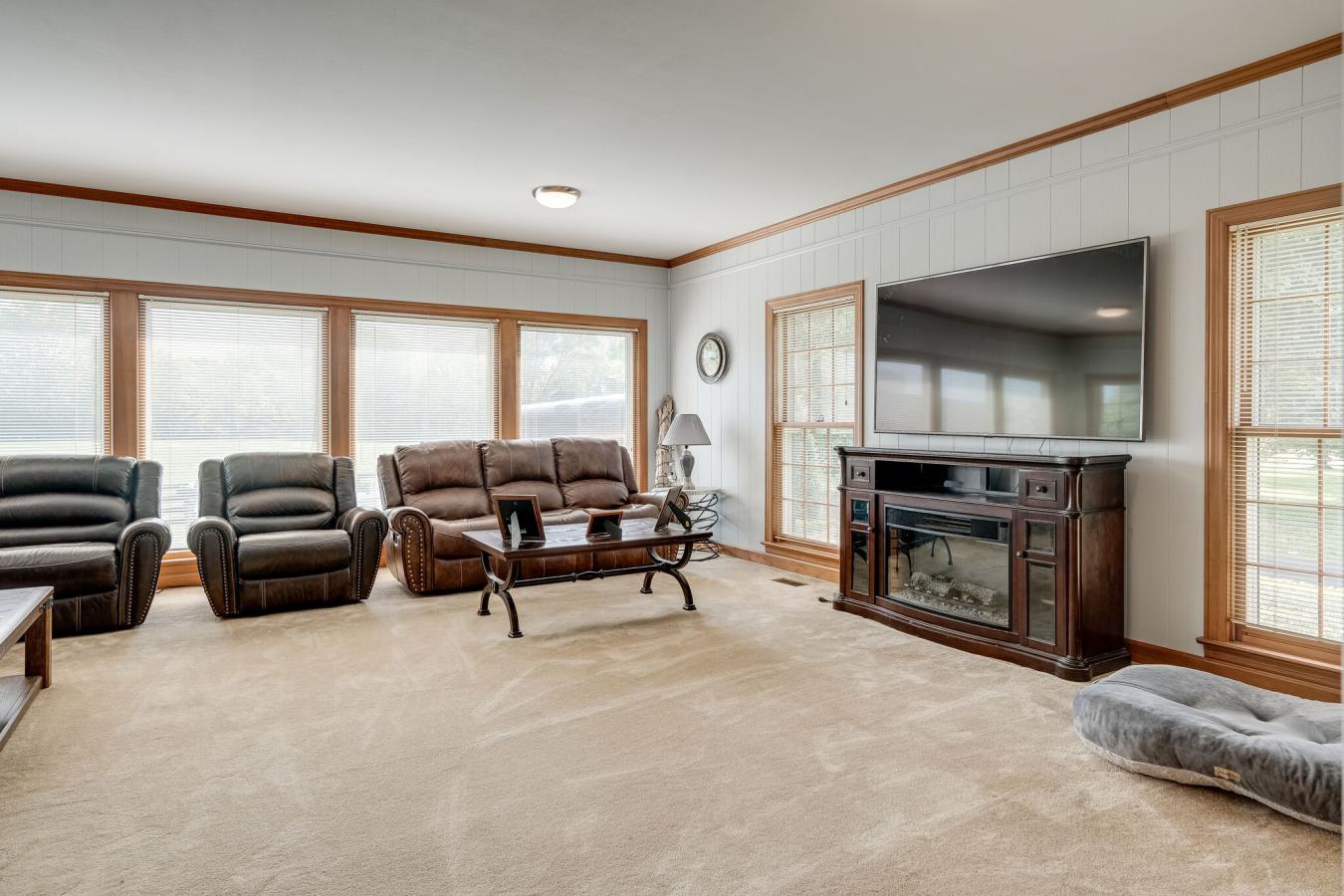 Springfield, Tennessee, 37172, United States, 5 Bedrooms Bedrooms, ,3 BathroomsBathrooms,Residential,For Sale,1747179