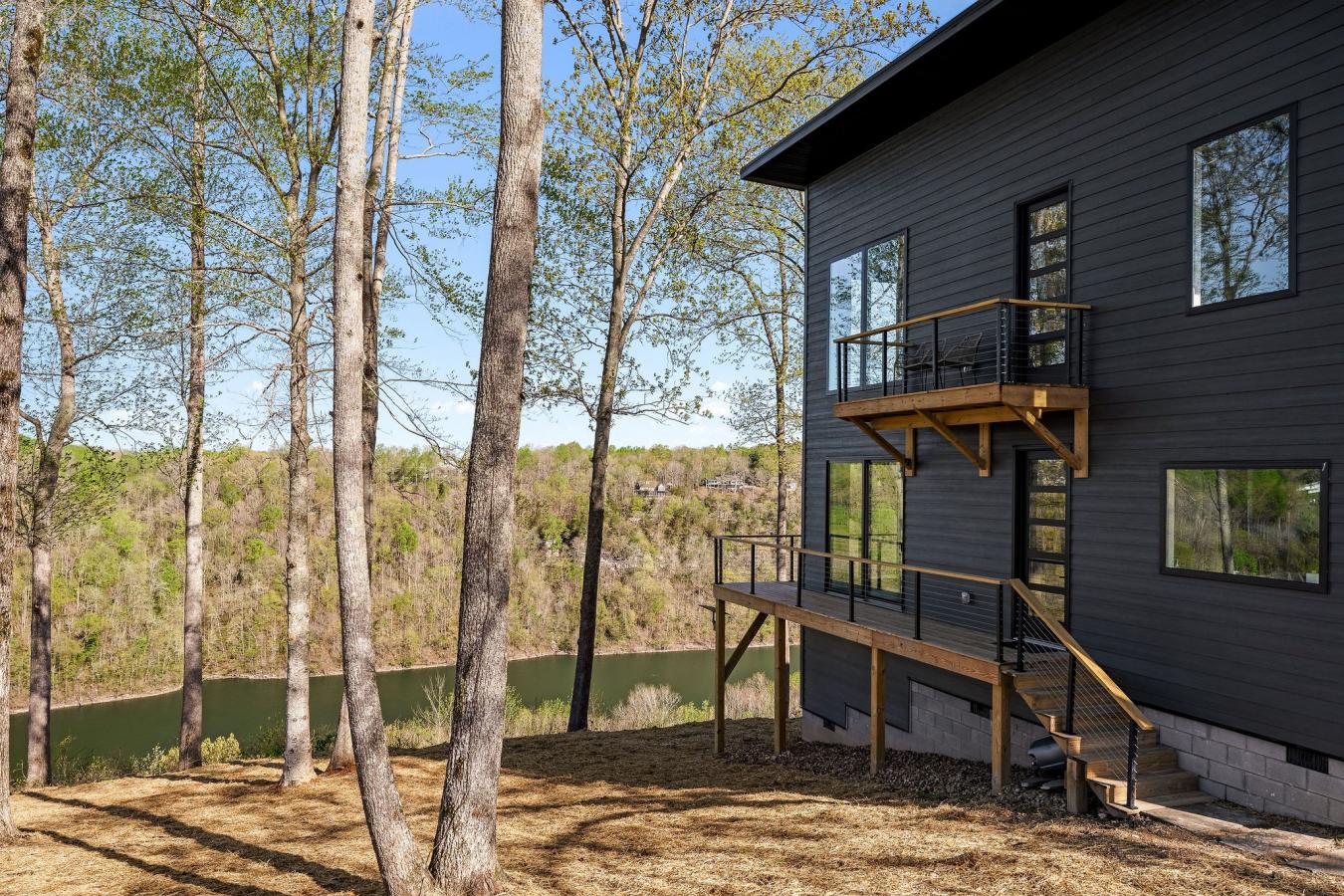 Sparta, Tennessee, 38583, United States, 3 Bedrooms Bedrooms, ,3 BathroomsBathrooms,Residential,For Sale,1738392