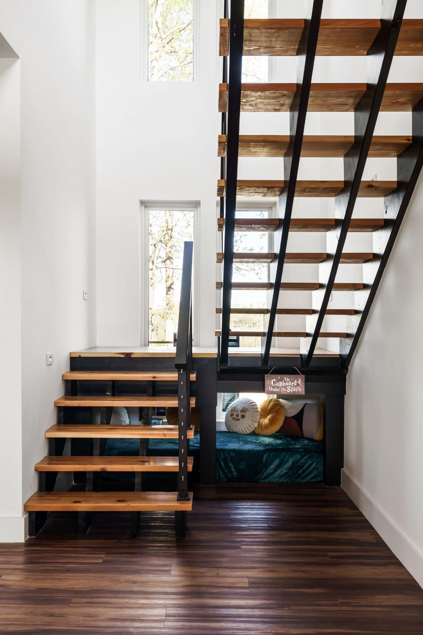 Sparta, Tennessee, 38583, United States, 3 Bedrooms Bedrooms, ,3 BathroomsBathrooms,Residential,For Sale,1738392