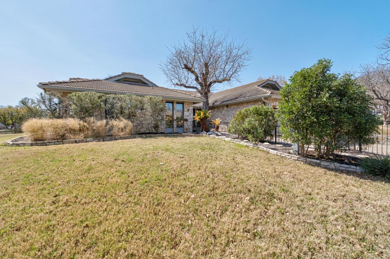 Horseshoe Bay, Texas, 78657, United States, 3 Bedrooms Bedrooms, ,2 BathroomsBathrooms,Residential,For Sale,1738389