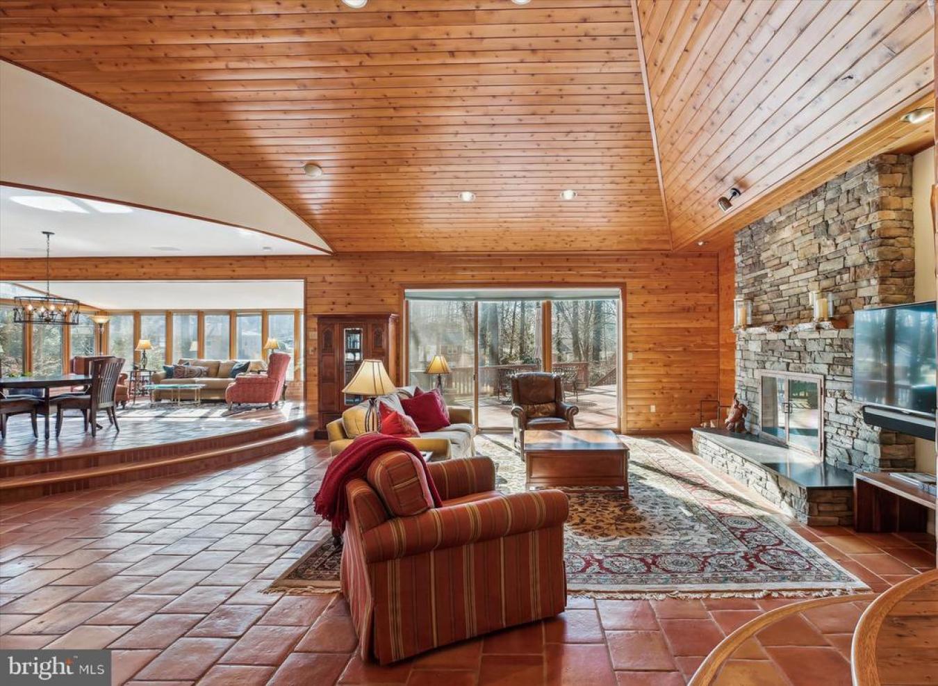 Rockville, Maryland, 20853, United States, 4 Bedrooms Bedrooms, ,3 BathroomsBathrooms,Residential,For Sale,1740998