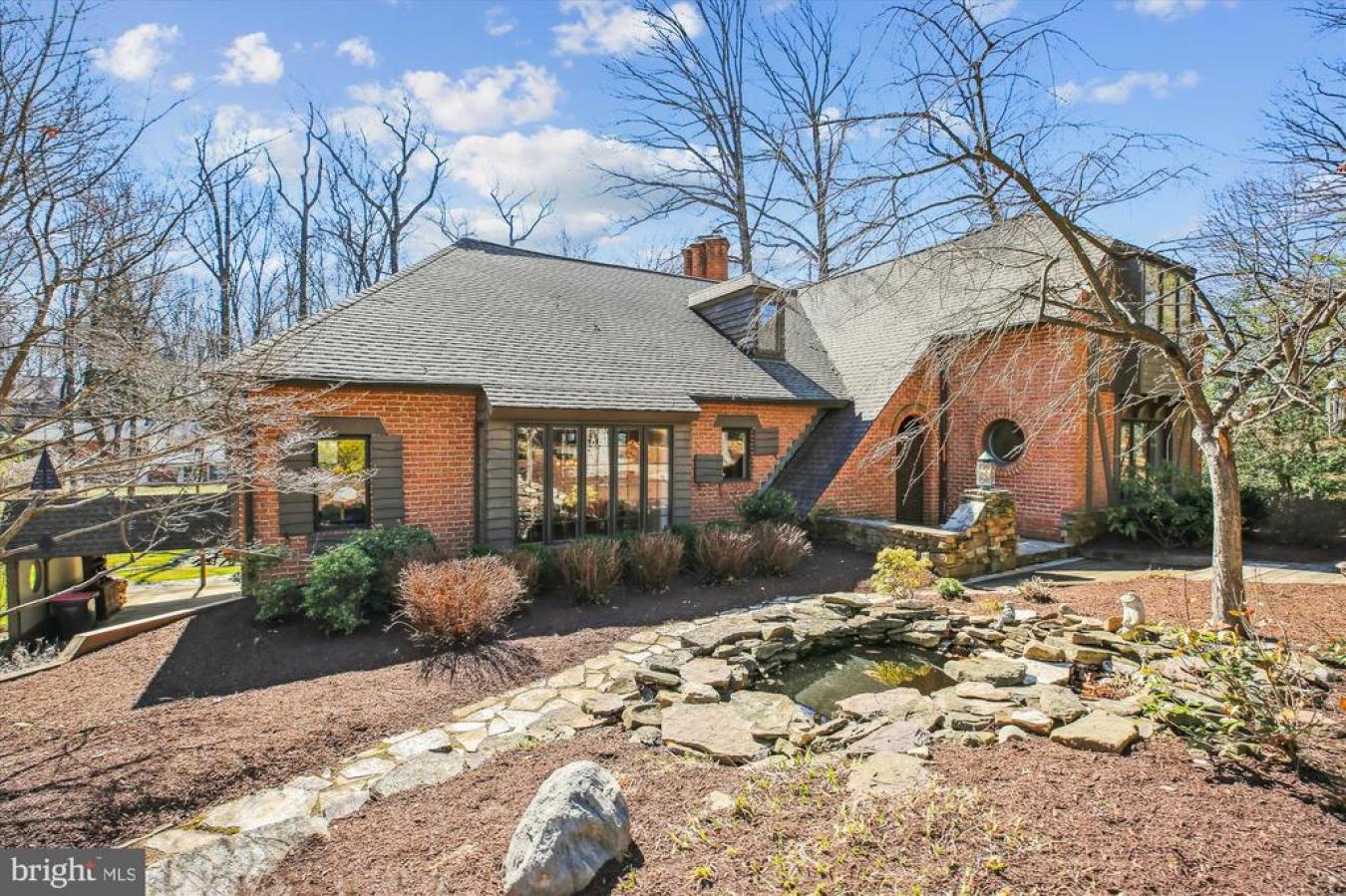 Rockville, Maryland, 20853, United States, 4 Bedrooms Bedrooms, ,3 BathroomsBathrooms,Residential,For Sale,1740998