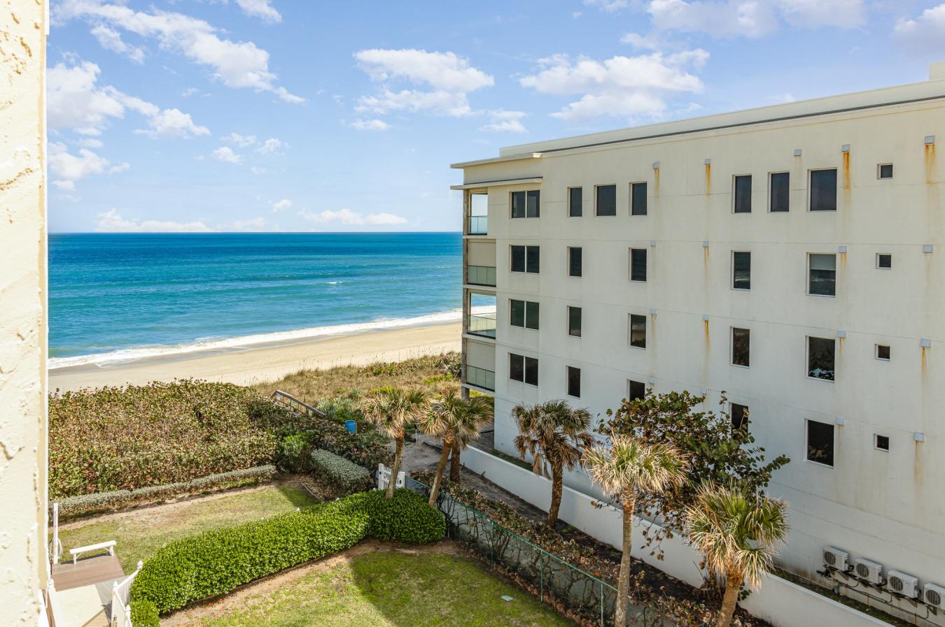 Indialantic, Florida, 32903, United States, 3 Bedrooms Bedrooms, ,2 BathroomsBathrooms,Residential,For Sale,1739564