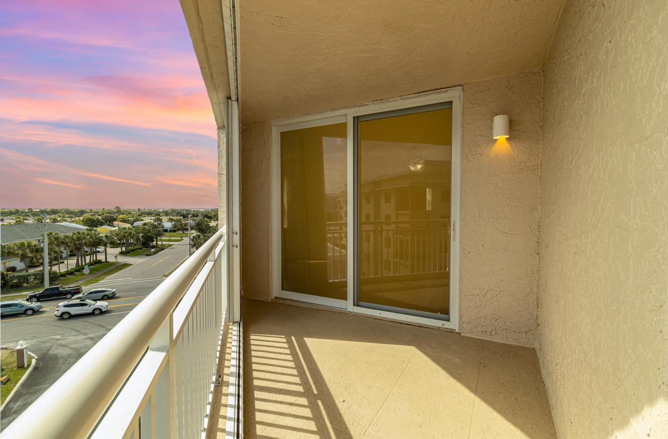 Indialantic, Florida, 32903, United States, 3 Bedrooms Bedrooms, ,2 BathroomsBathrooms,Residential,For Sale,1739564