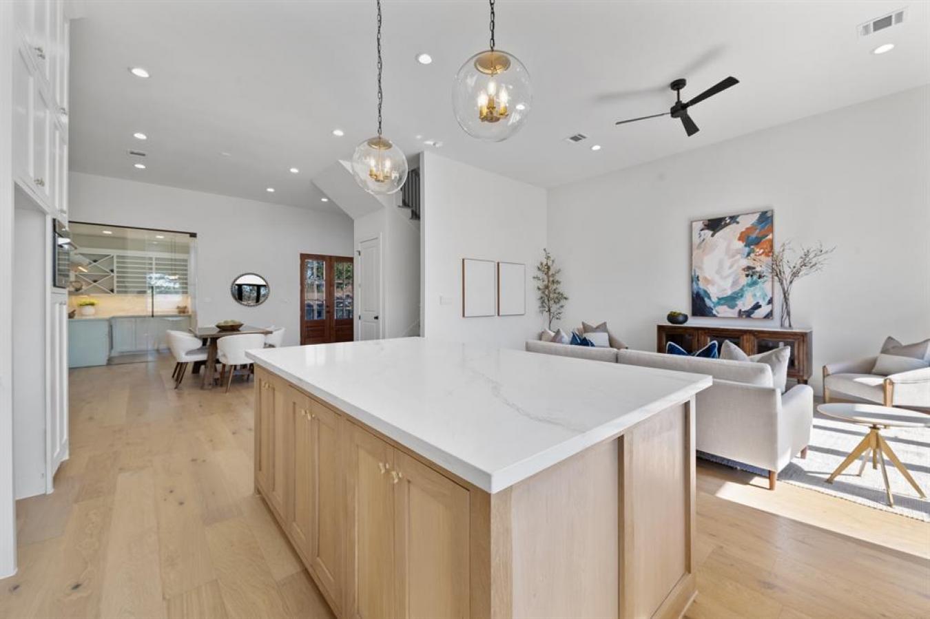 Houston, Texas, 77018, United States, 4 Bedrooms Bedrooms, ,3 BathroomsBathrooms,Residential,For Sale,1740983