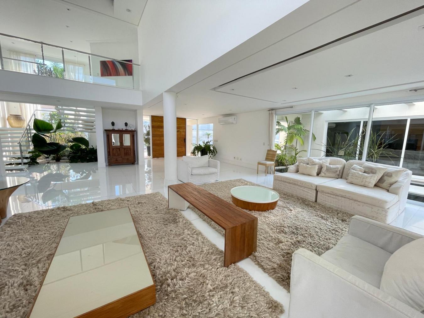 Guaruja, SP, 14455-750, Brazil, 8 Bedrooms Bedrooms, ,10 BathroomsBathrooms,Residential,For Sale,1740978