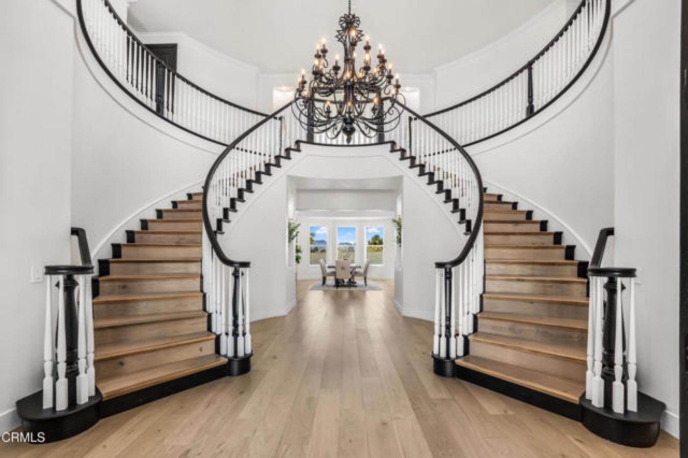 Camarillo, California, 93012, United States, 6 Bedrooms Bedrooms, ,5 BathroomsBathrooms,Residential,For Sale,1740977