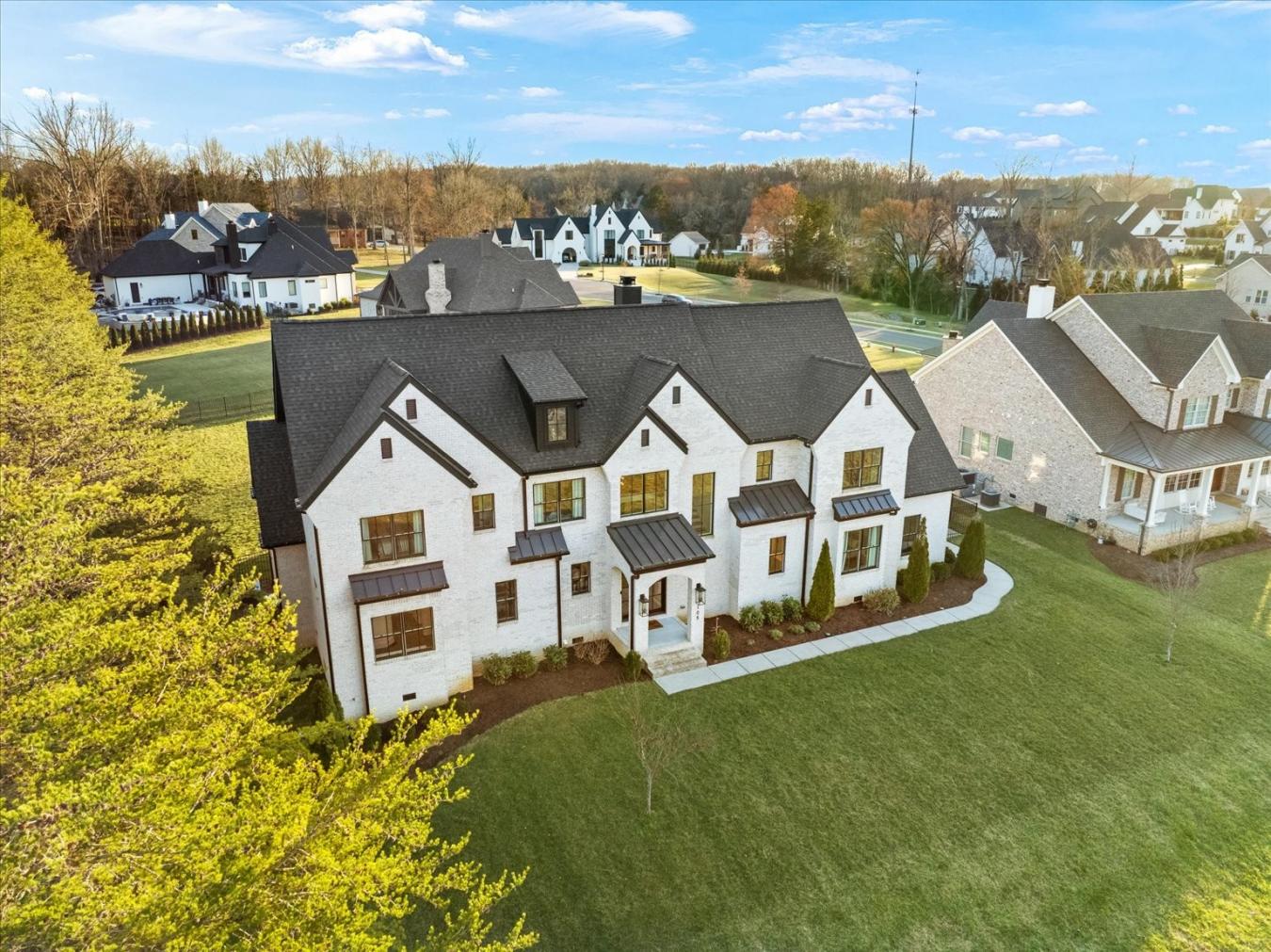 Nolensville, Tennessee, 37135, United States, 5 Bedrooms Bedrooms, ,5 BathroomsBathrooms,Residential,For Sale,1740964