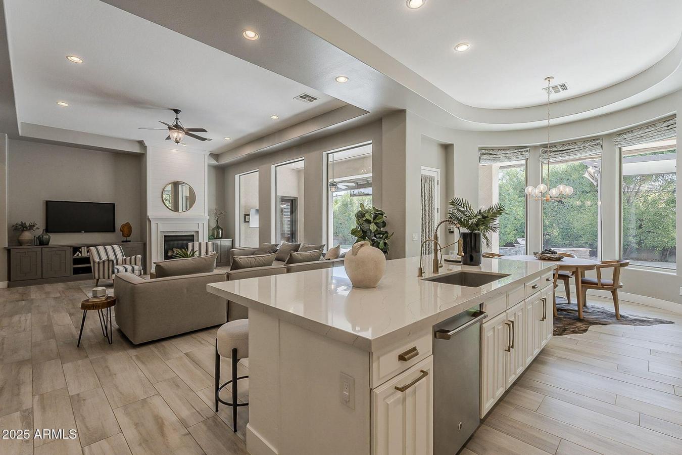Chandler, Arizona, 85286, United States, 4 Bedrooms Bedrooms, ,3 BathroomsBathrooms,Residential,For Sale,1740963