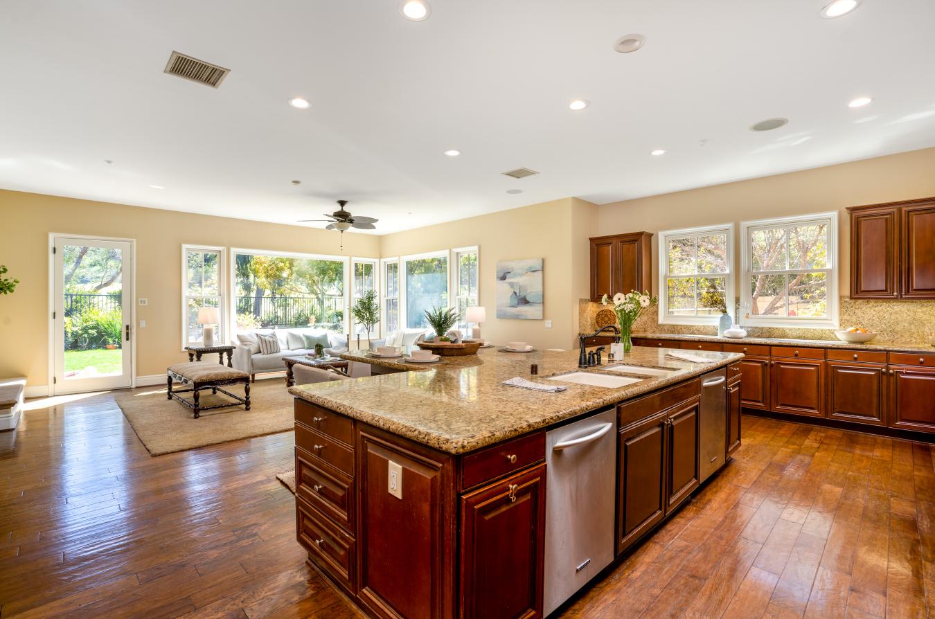San Diego, California, 92127, United States, 4 Bedrooms Bedrooms, ,4 BathroomsBathrooms,Residential,For Sale,1741433