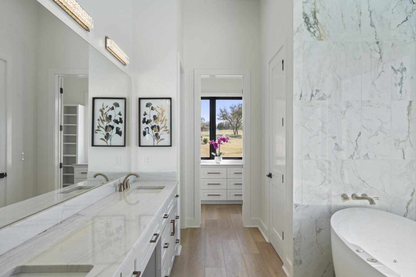 Spicewood, Texas, 78669, United States, 4 Bedrooms Bedrooms, ,4 BathroomsBathrooms,Residential,For Sale,1741432