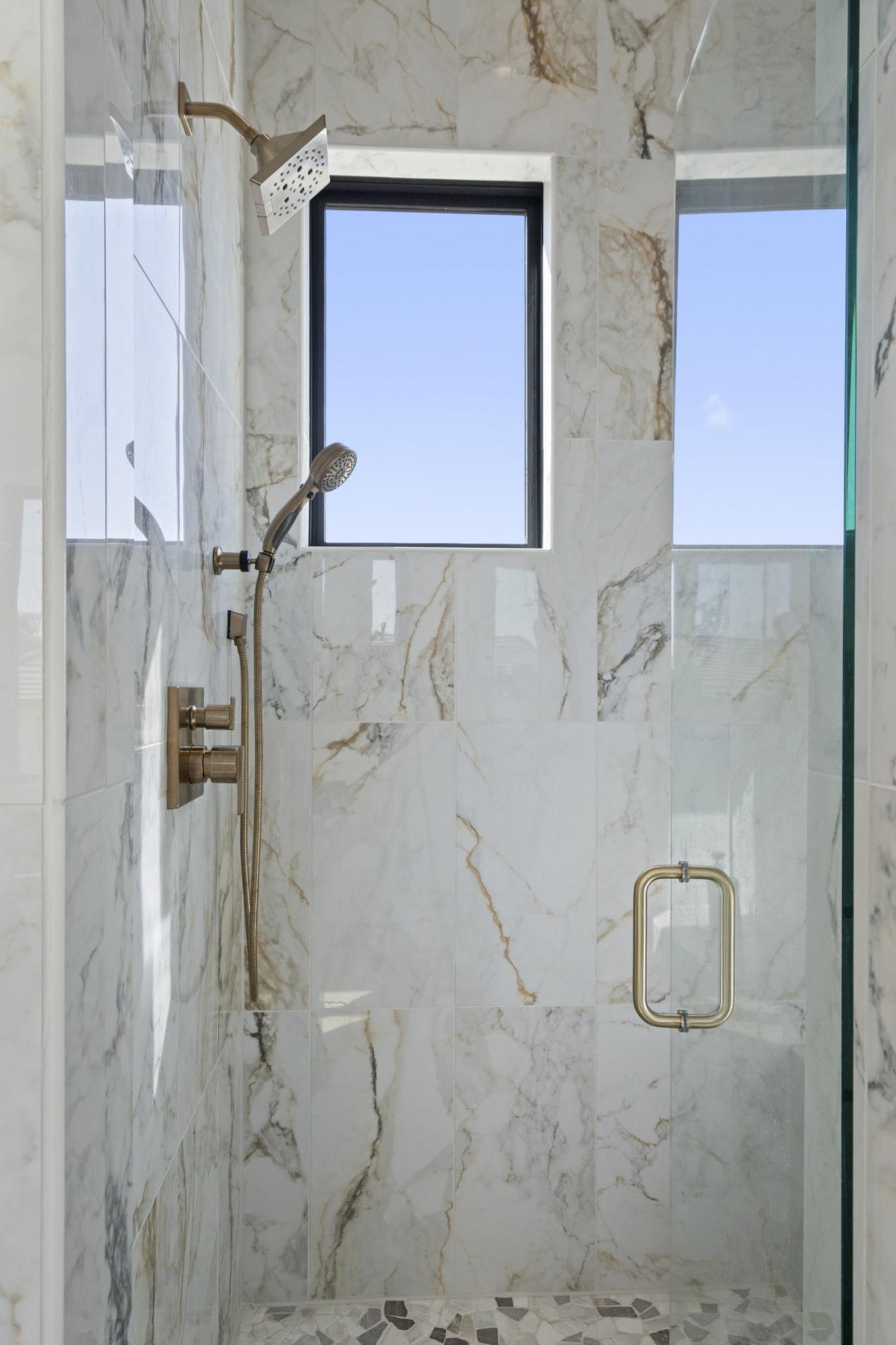 Spicewood, Texas, 78669, United States, 4 Bedrooms Bedrooms, ,4 BathroomsBathrooms,Residential,For Sale,1741432